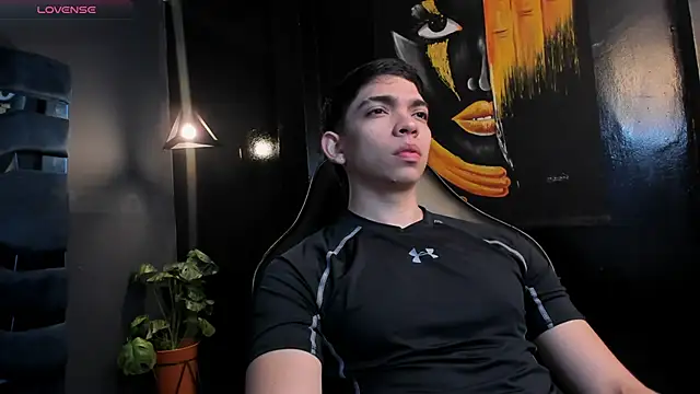 Eryonbradley online show from December 3, 11:19 am