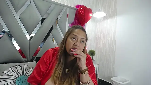 MonzerratBoyer online show from February 9, 6:45 pm