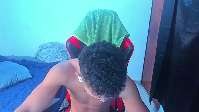 JuanchiT66 online show from April 6, 2:18 pm