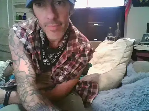 Snapshot of theboobietrap chatting on October 12, 9:25 pm theboobietrap online show from October 12, 9:25 pm