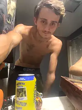 Snapshot of StoneyCam chatting on October 17, 7:00 am StoneyCam online show from October 17, 7:00 am