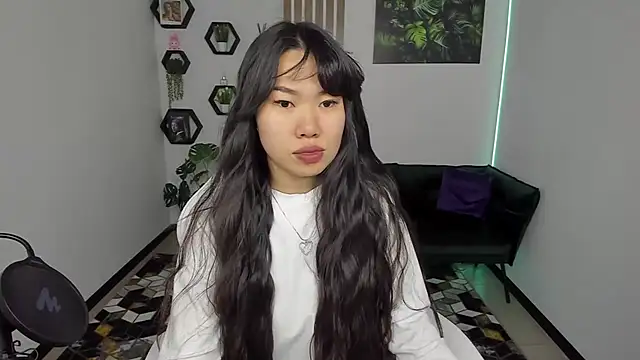 LunaPurrr online show from November 11, 1:05 am