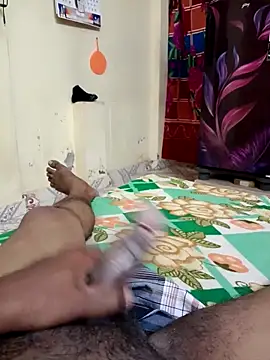 Snapshot of Tamilpayan09876 chatting on April 14, 2:12 pm Tamilpayan09876 online show from April 14, 2:12 pm