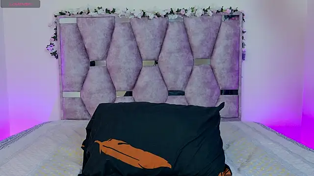 lana and liam  online show from October 27, 10:30 am