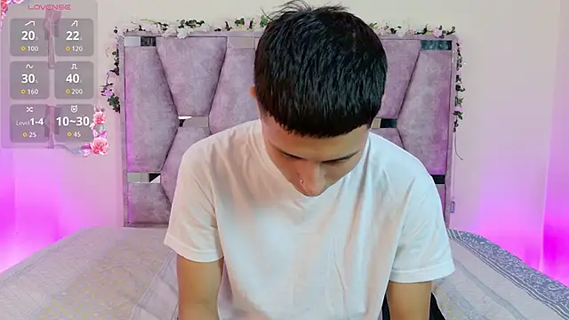 lana and liam  online show from November 29, 10:29 am