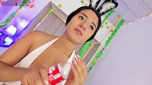 ScarlettVell online show from March 4, 8:48 pm