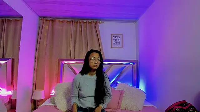 Snapshot of bravepetunia chatting on September 23, 1:03 pm bravepetunia online show from September 23, 1:03 pm