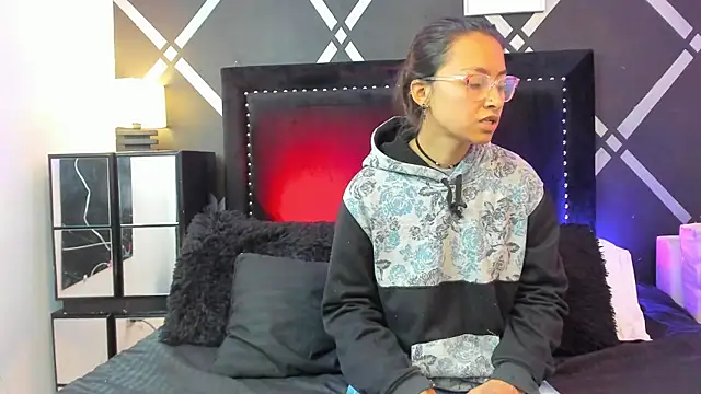 Snapshot of bravepetunia chatting on October 10, 1:10 pm bravepetunia online show from October 10, 1:10 pm