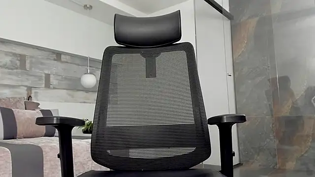 RaphaelDufort online show from January 6, 6:06 am