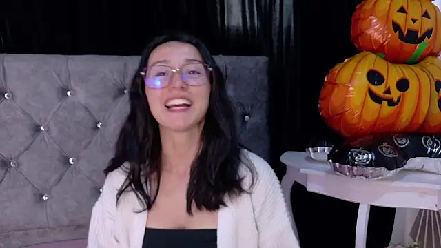 Ginevra esposito online show from October 30, 1:01 pm