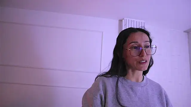 Ginevra esposito online show from February 10, 12:59 am