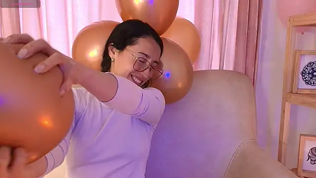 Ginevra esposito online show from April 17, 1:58 pm