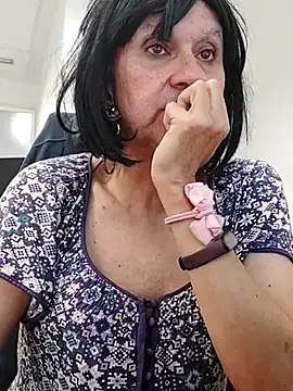 Emily de Carla online show from July 9, 2:10 pm