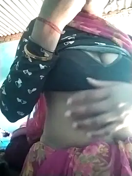 Snapshot of Hot-qwer chatting on February 6, 5:34 am Hot-qwer online show from February 6, 5:34 am