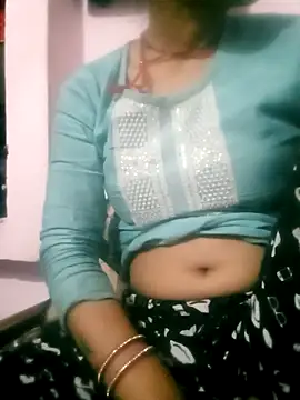 Snapshot of Hot-qwer chatting on April 1, 6:38 pm Hot-qwer online show from April 1, 6:38 pm