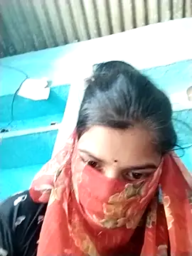 Snapshot of Hot-qwer chatting on April 3, 5:16 am Hot-qwer online show from April 3, 5:16 am