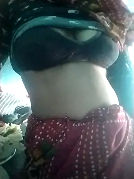 Snapshot of Hot-qwer chatting on April 7, 11:32 am Hot-qwer online show from April 7, 11:32 am