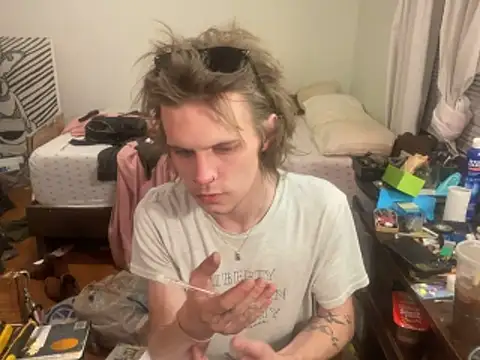 XanderOzzz online show from May 19, 5:47 am