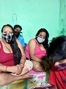 LoveOnStream online show from November 4, 3:55 pm