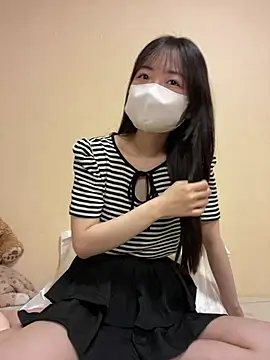 risa909 online show from June 25, 9:30 pm