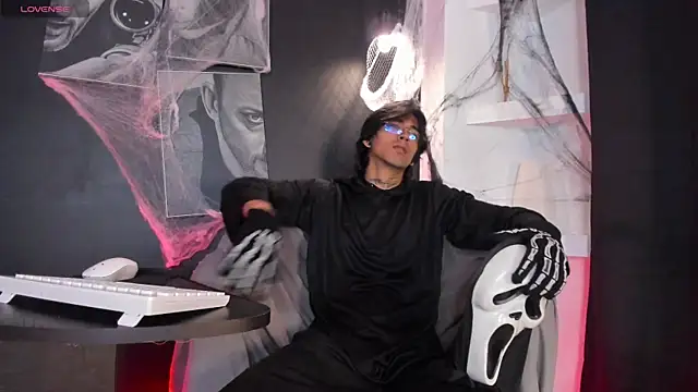 jett savage online show from October 21, 1:45 pm