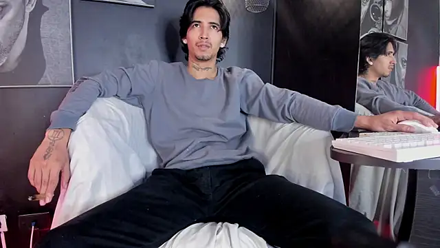 jett savage online show from November 20, 2:17 pm