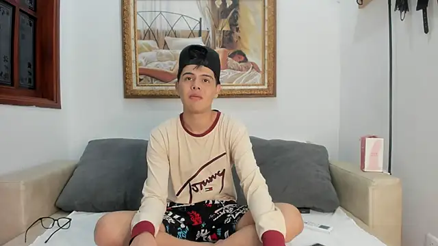 Felipe Cold online show from November 22, 2:54 am