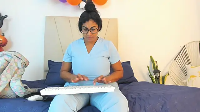  Miaa khalifa  online show from October 14, 12:28 pm