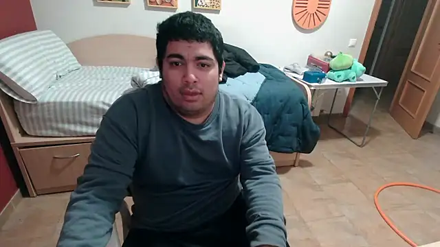 Snapshot of Martigato3 chatting on March 24, 10:04 pm Martigato3 online show from March 24, 10:04 pm