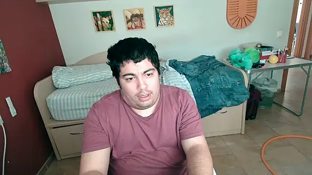 Snapshot of Martigato3 chatting on April 16, 3:24 pm Martigato3 online show from April 16, 3:24 pm