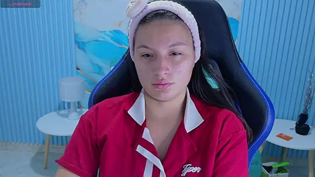 Cami Boobss online show from December 15, 12:20 pm