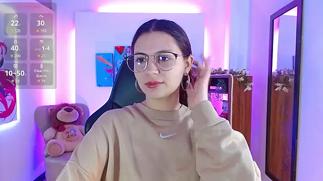 AlanaGarcia19 online show from December 21, 12:01 pm