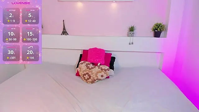 Hannacooper3 online show from October 25, 7:52 pm