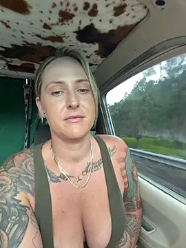 OdetteDelane online show from November 27, 6:48 am