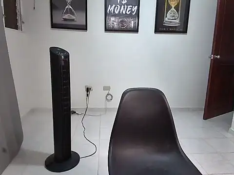 Dollarhot30 online show from December 16, 8:30 am