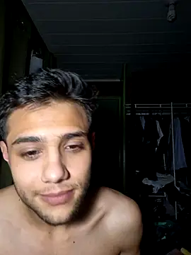 PrettyBoyyy11 online show from September 14, 6:34 am