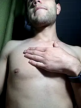 PrettyBoyyy11 online show from September 27, 4:28 am