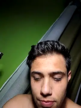 PrettyBoyyy11 online show from October 1, 4:07 am