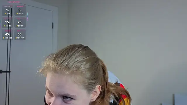 Snapshot of JulietteRain chatting on June 21, 9:06 pm JulietteRain online show from June 21, 9:06 pm