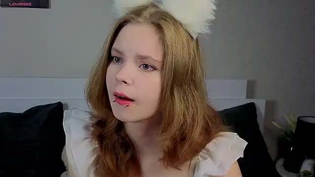 Snapshot of JulietteRain chatting on June 27, 8:03 pm JulietteRain online show from June 27, 8:03 pm