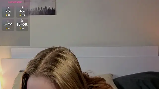 Snapshot of JulietteRain chatting on July 11, 10:00 pm JulietteRain online show from July 11, 10:00 pm