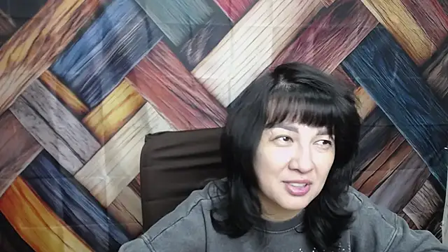 Snapshot of SelenaFly chatting on October 18, 11:11 am SelenaFly online show from October 18, 11:11 am