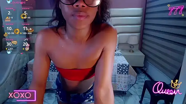 Snapshot of EbonyWildYou chatting on February 3, 2:53 am EbonyWildYou online show from February 3, 2:53 am