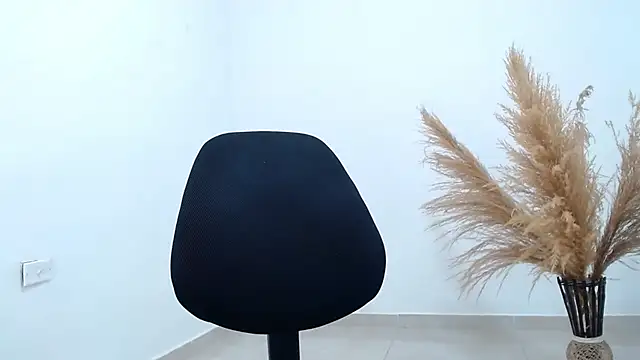 liambolt online show from February 15, 1:13 am