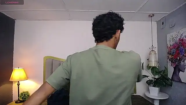 Snapshot of jhos_padill chatting on June 24, 1:32 pm jhos padill online show from June 24, 1:32 pm