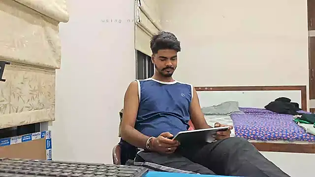 Snapshot of mrbuddy85 chatting on November 6, 5:25 pm mrbuddy85 online show from November 6, 5:25 pm