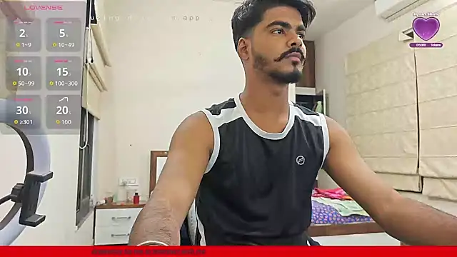 Snapshot of mrbuddy85 chatting on November 7, 7:36 pm mrbuddy85 online show from November 7, 7:36 pm