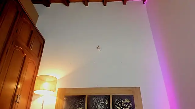 Snapshot of valentina_king18 chatting on February 20, 3:03 am valentina king18 online show from February 20, 3:03 am