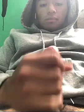 Snapshot of carlo20n chatting on October 21, 2:40 pm carlo20n online show from October 21, 2:40 pm