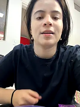 Snapshot of ChannelWhite_ chatting on September 20, 1:39 am ChannelWhite online show from September 20, 1:39 am